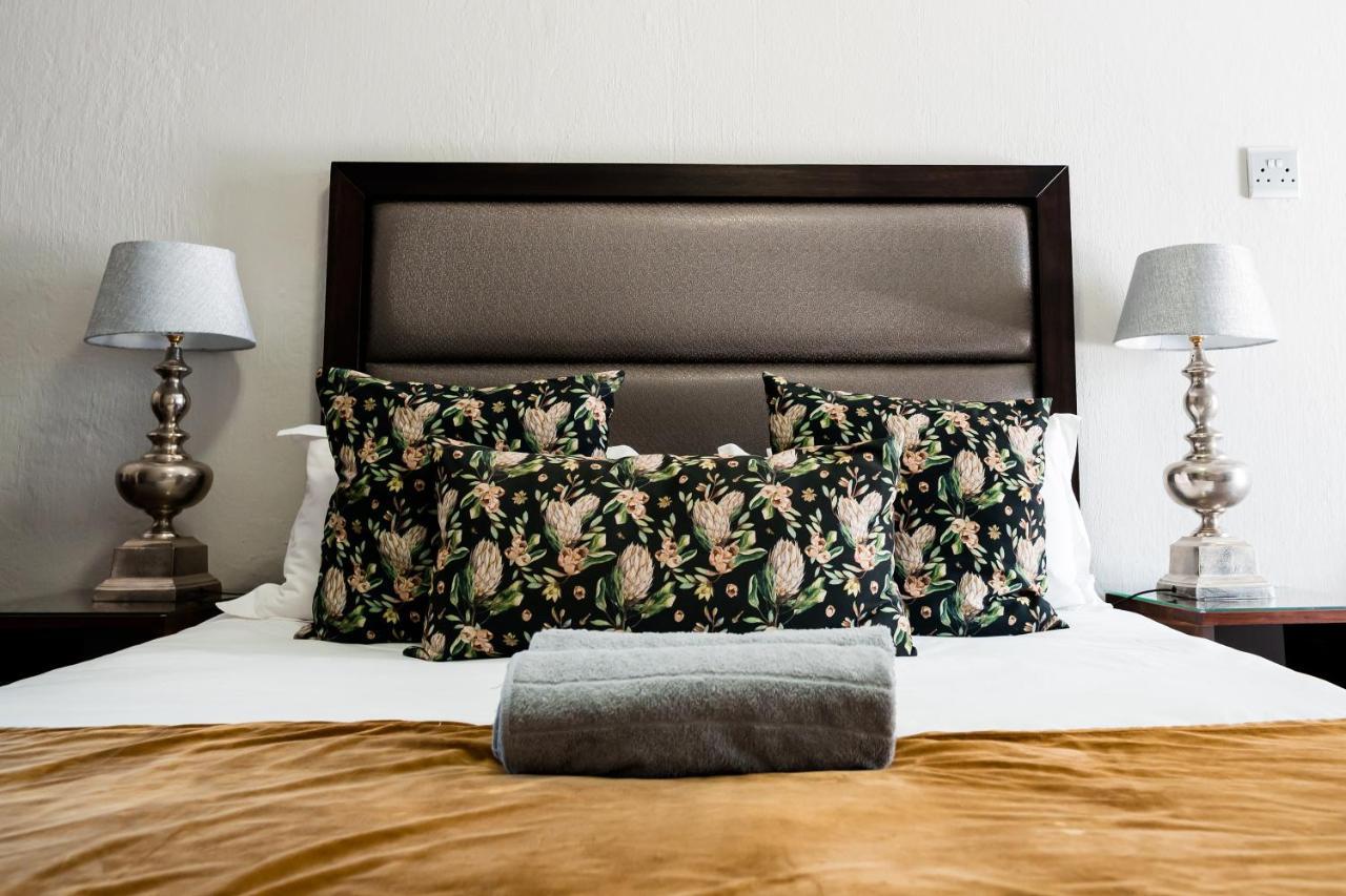 Villa Gracia Guesthouse Клерксдорп Екстериор снимка